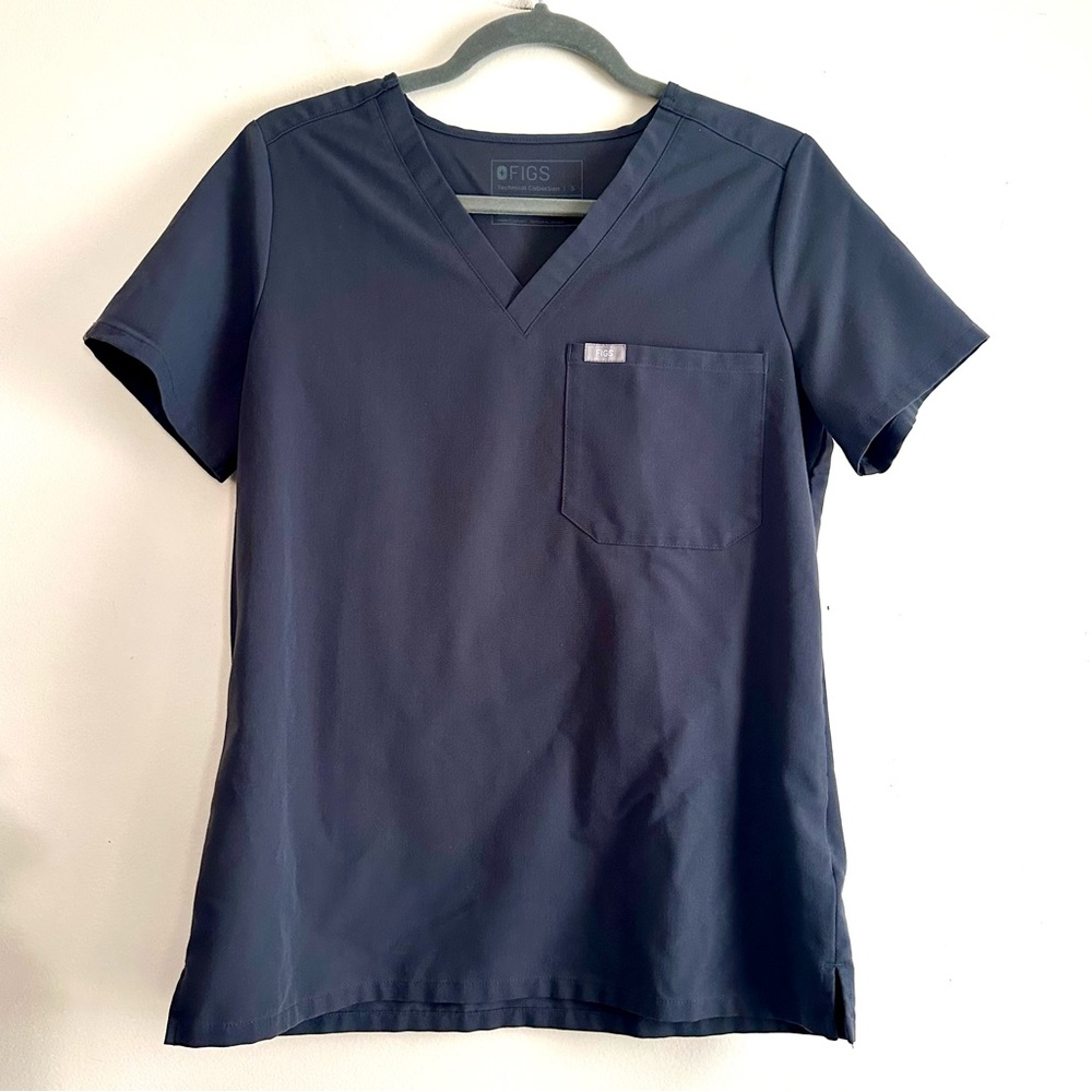 Figs Navy Catarina scrub top